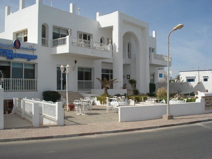 Hotel Flamingo Beach Мезрая Экстерьер фото